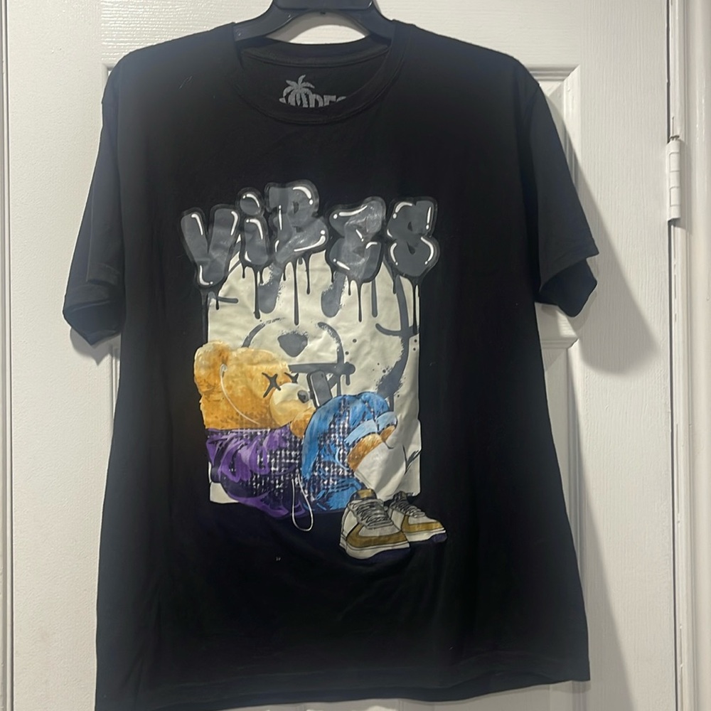VIBES T-shirt